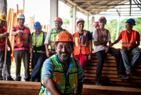 Aperta la consultazione sull’introduzione dei requisiti sui diritti fondamentali del lavoro nella Catena di Custodia FSC